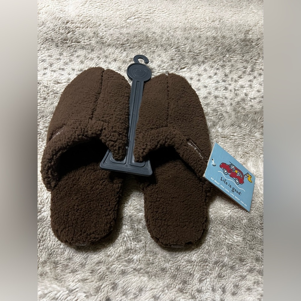 LIFE IS GOOD Vintage Dark Chocolate Brown Fleece Slippers House Shoes Medium 7/8